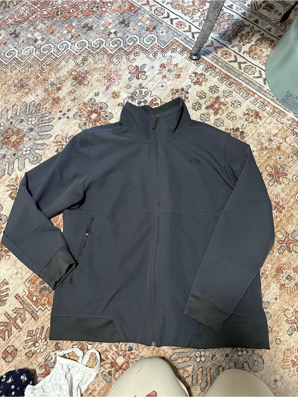 The North Face Men’s Charcoal Lightweight Shirt Jacket